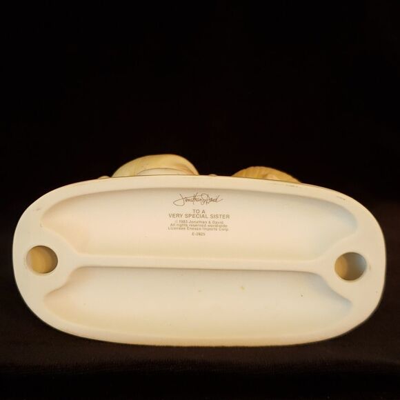 Vintage Precious Moments Porcelain Figurine 1983 "To a Very Special Sister" - Picture 9 of 11